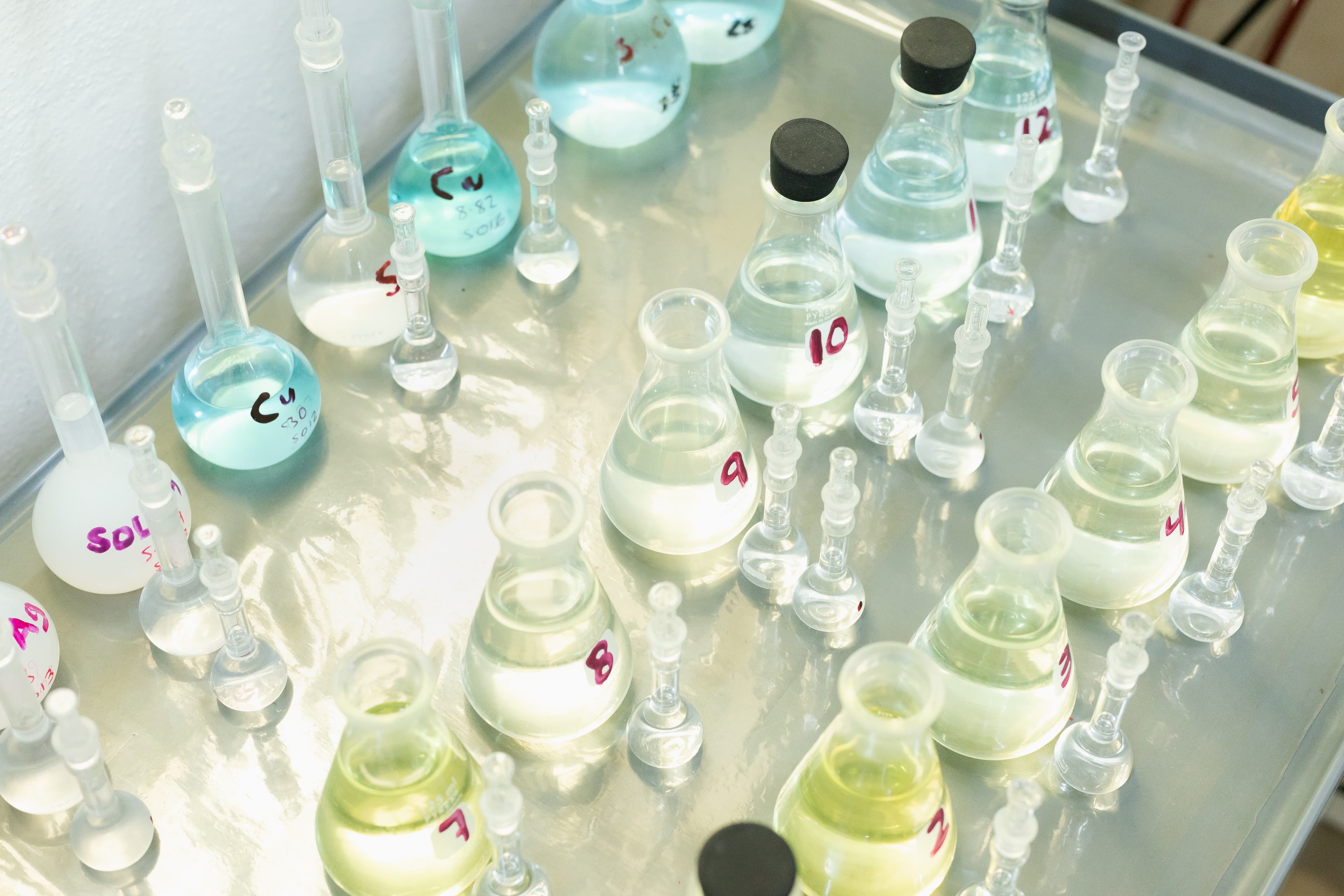 Vista aérea de las instalaciones de reciclaje Trexan con áreas de procesamiento organizadas